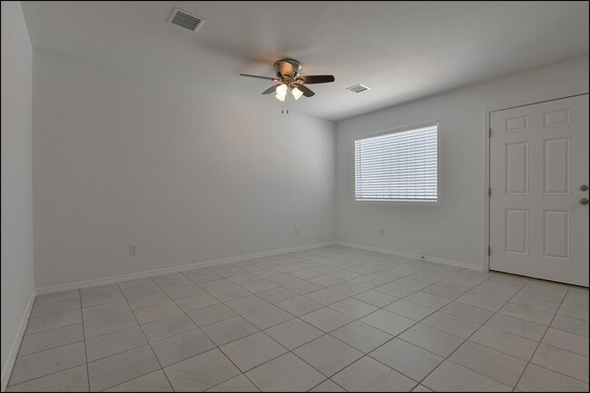 Building Photo - 4626 Maxwell Ave