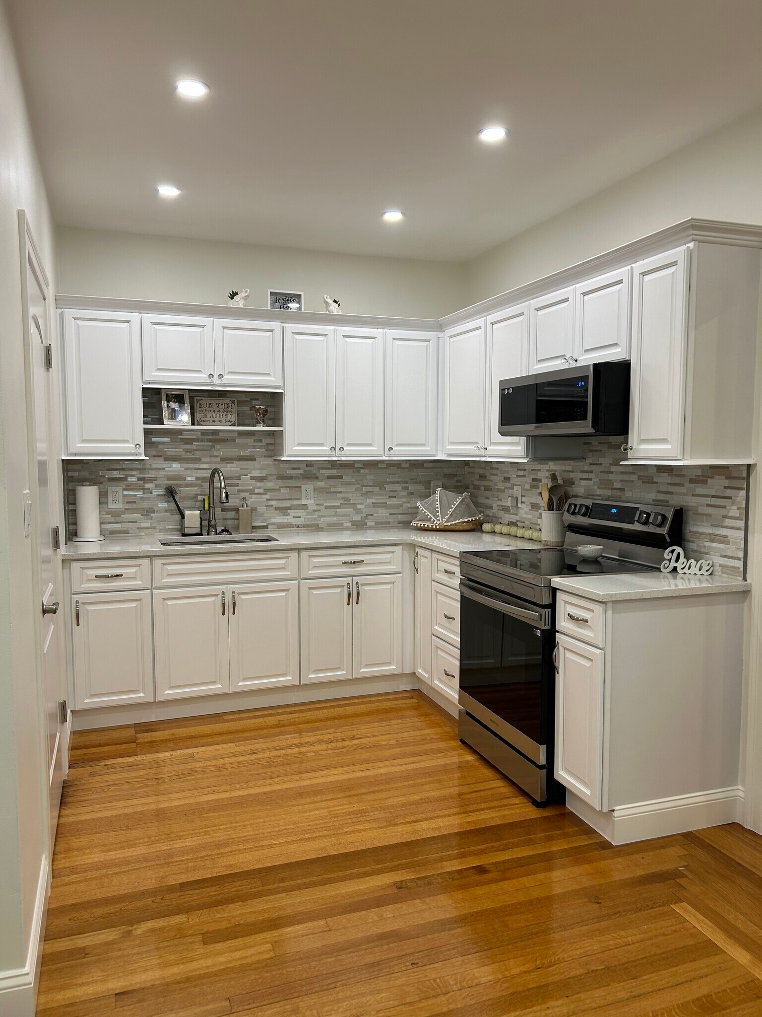 Kitchen - 90 Spruce St