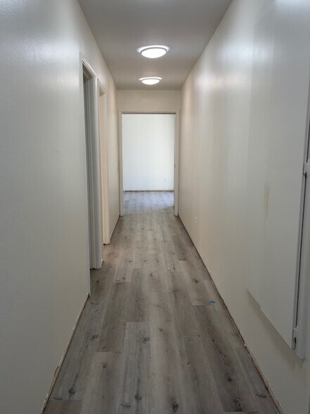 Building Photo - 6165 Del Paso Ave