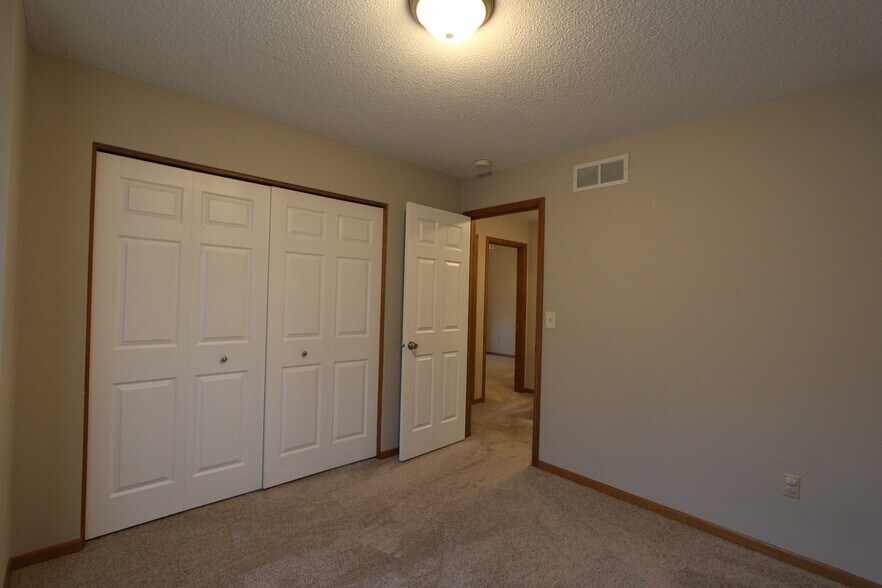 Building Photo - 15858 Griffon Path
