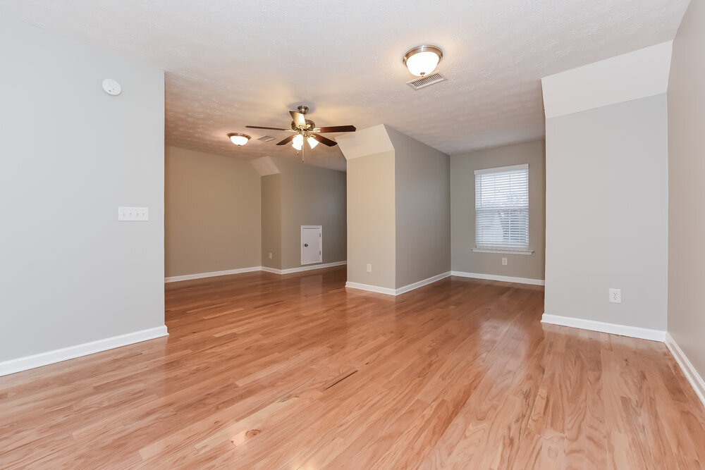 Building Photo - 1903 Champlain Dr