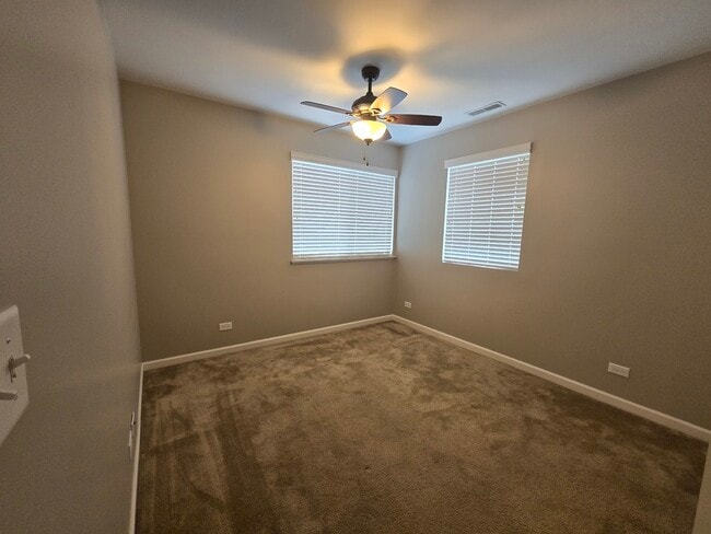 Building Photo - 460 S Jade Ln