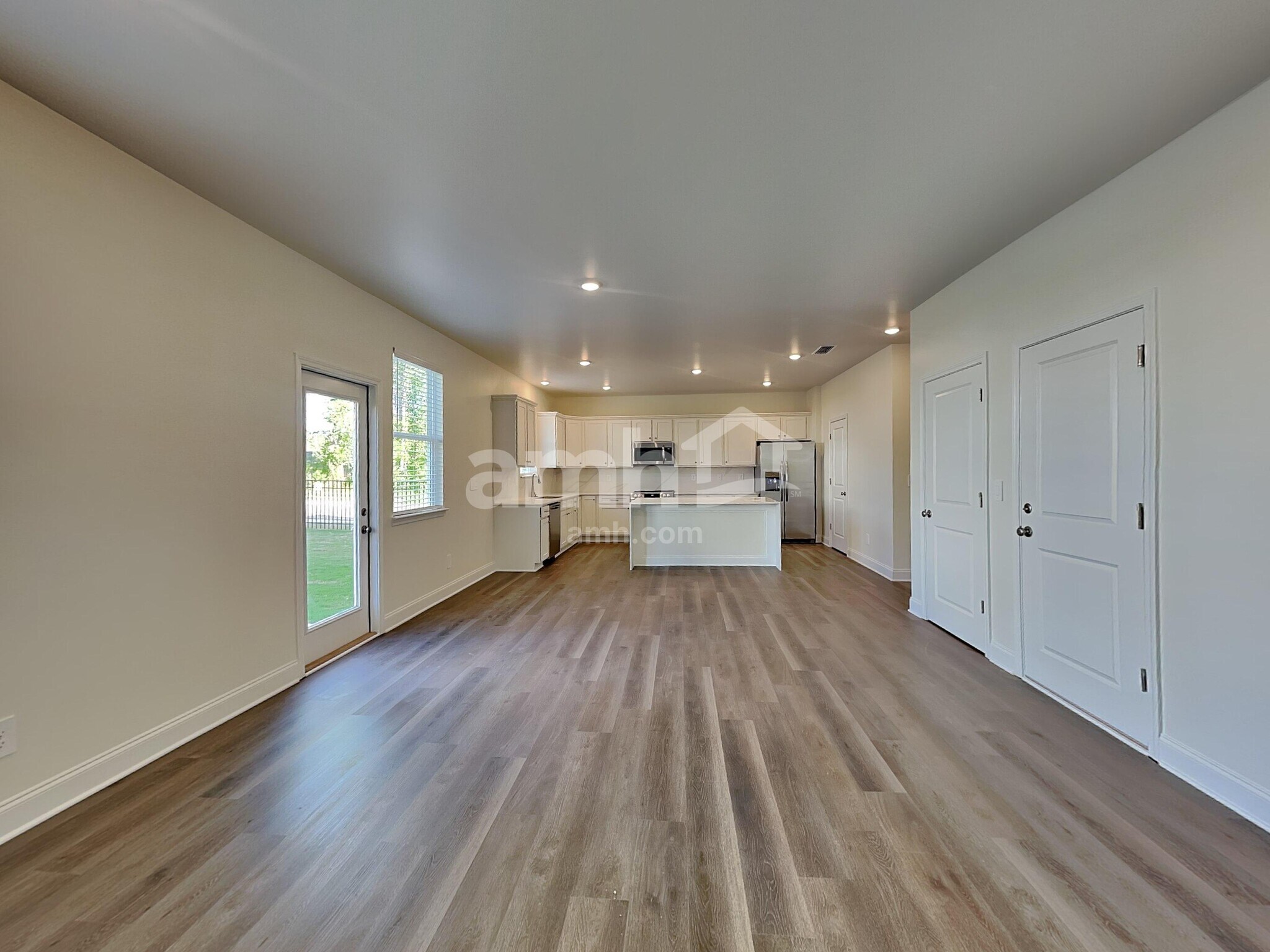 Building Photo - 3672 Creek View Cir