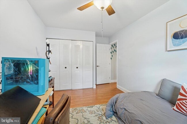 Building Photo - 205 Woodside Cir