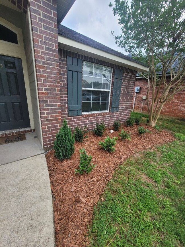 Building Photo - 265 Avondale Ln