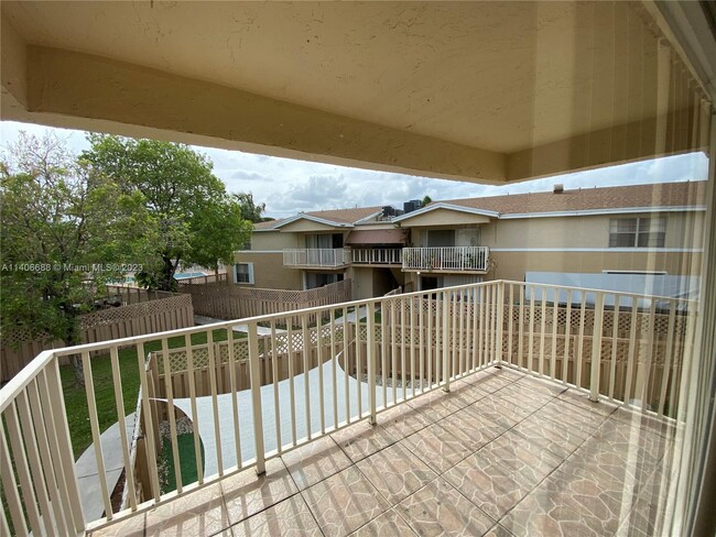 Building Photo - 4170 NW 79th Ave