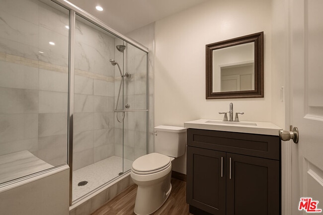 Building Photo - 1174 Coldwater Canyon Dr