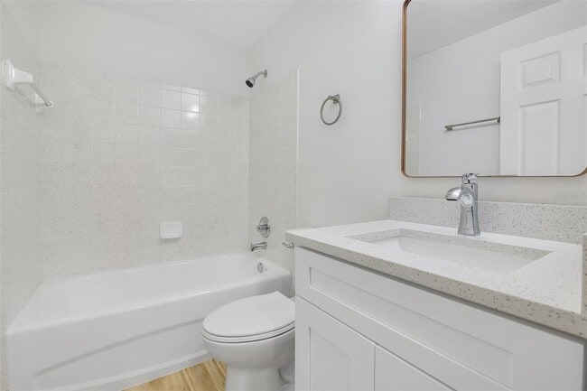 Building Photo - 10855 Windsor Walk Dr