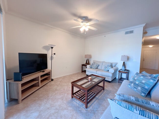 Building Photo - 8490 Kingbird Loop