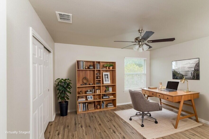 Building Photo - 10814 Pony Mesa