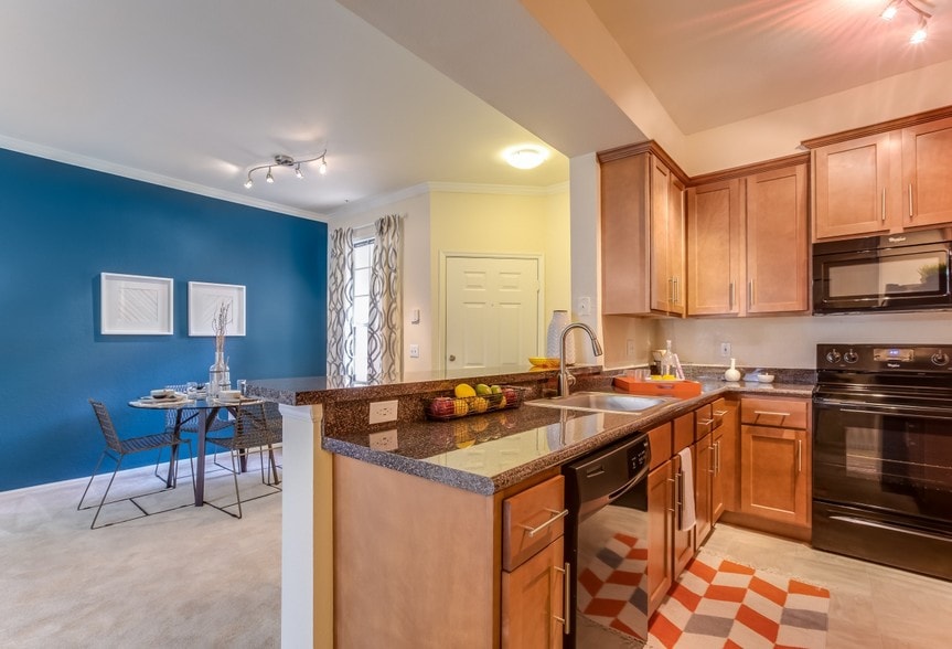 TGM Palm Aire 6104 Turnbury Park Dr Sarasota FL 34243 Apartment Finder