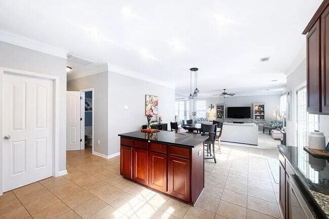 Building Photo - 116 Kelsey Glen Ln