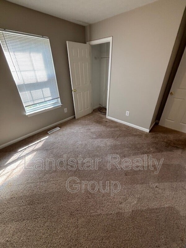 Building Photo - 3763 Parthenia Ave