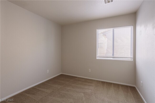 Building Photo - 7920 Hornbeam Ct