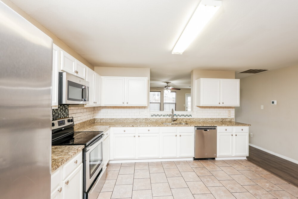 Building Photo - 3032 Picket Fence Dr