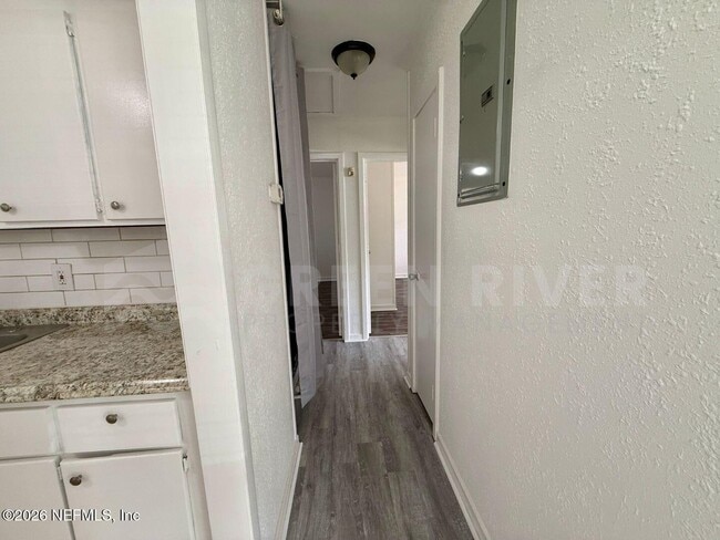 Building Photo - 4623 Suffolk Ave