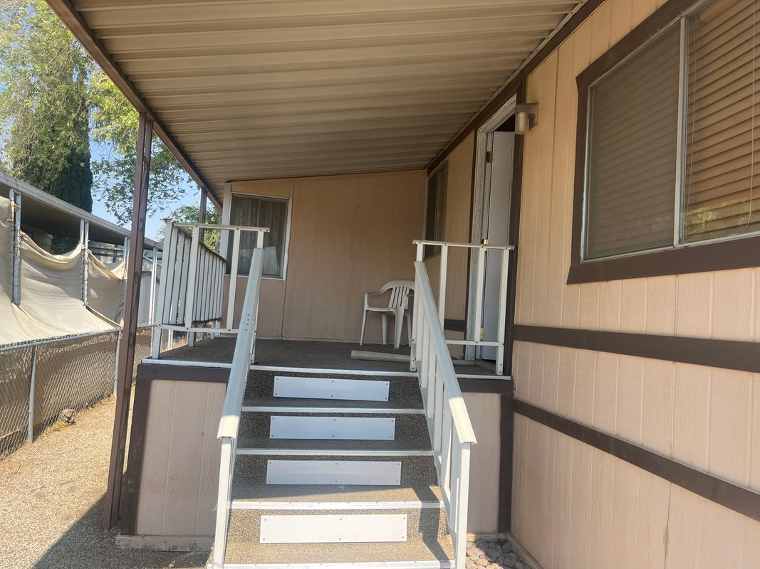 Building Photo - 5711 Columbia Way