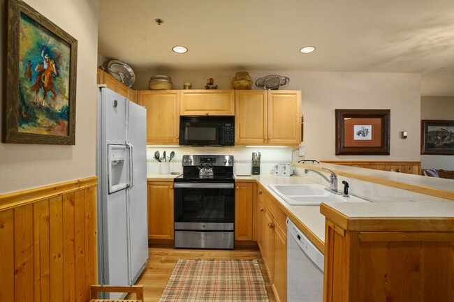Building Photo - 2755 Waterstone Ln