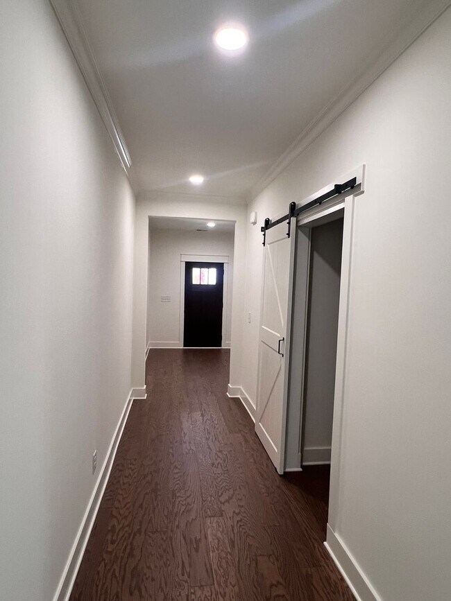 Building Photo - New Construction- One level home with luxurious finishes!