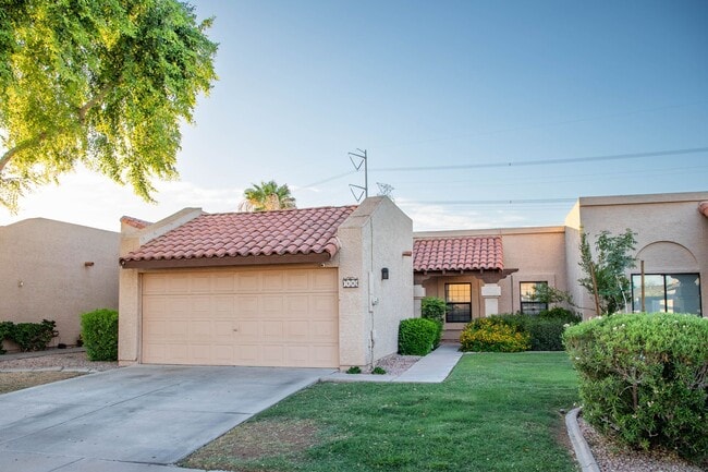 Primary Photo - Charming 3-bed/2bath Chandler Home
