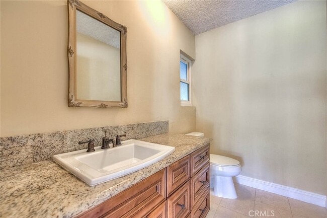 Building Photo - 16612 Park Ln Cir