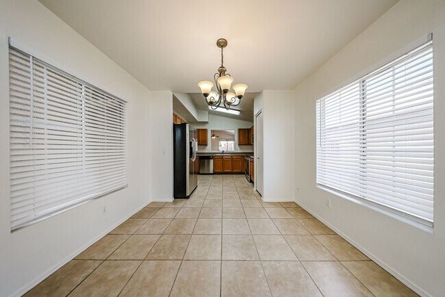 Building Photo - Charming 3-bedroom, 2-bathroom home locate...