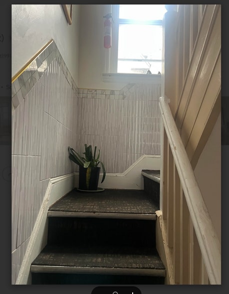 Building Photo - 1025 86th St