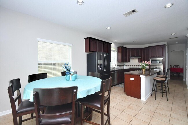 Building Photo - 6027 Opal Crest Ln