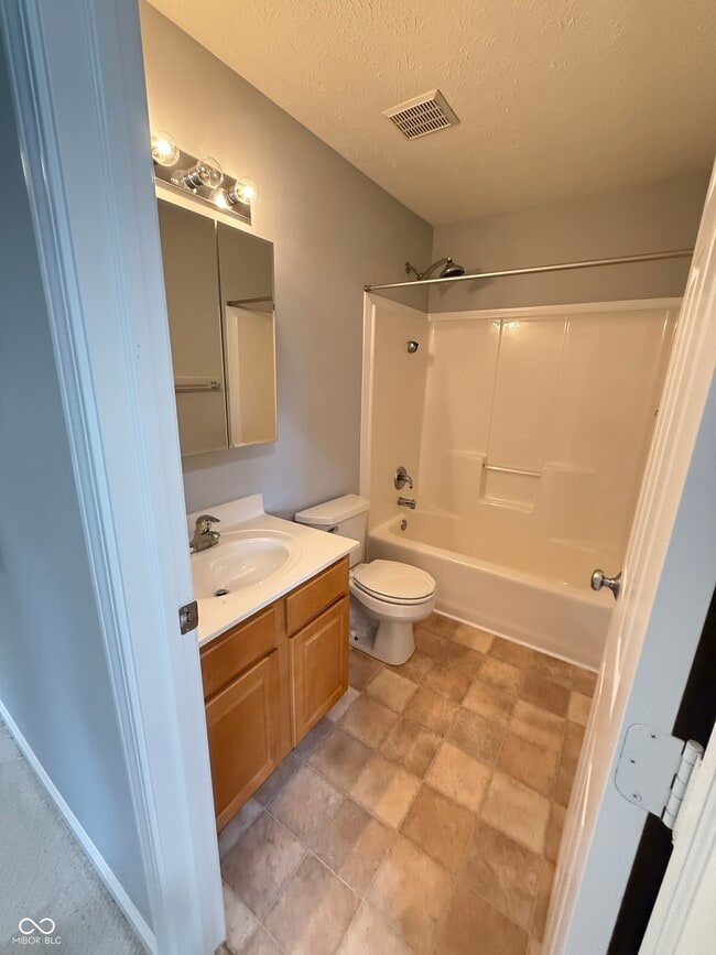 Building Photo - 12028 Esty Way