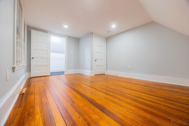 Building Photo - 49 Essex St