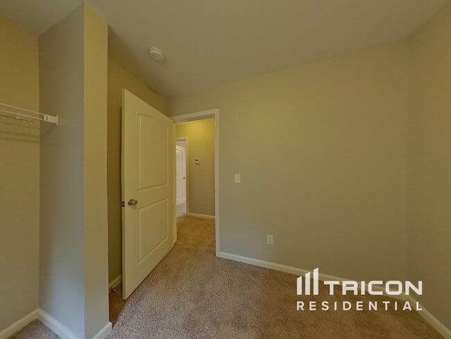 Building Photo - 171 Tybo Dr