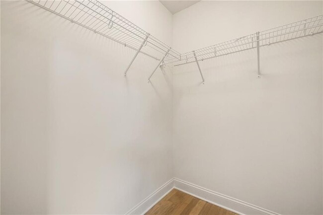 Building Photo - 2350 Melina Pl