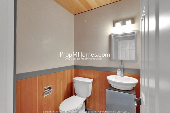 Building Photo - Sleek + Stylish Four Bedroom Escape in Palisades! DEPOSIT SPECIAL