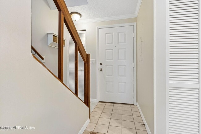 Building Photo - 7623 Baymeadows Cir W