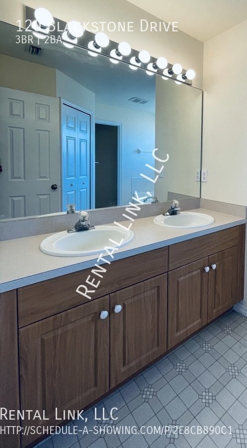 Building Photo - 120 Blackstone Dr