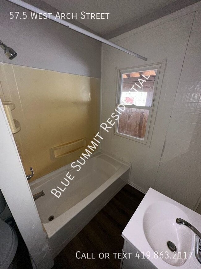 Building Photo - 1 Bedroom 1 Bathroom Apartment