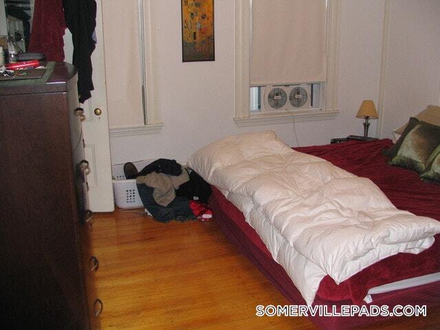 Building Photo - 378 Washington St