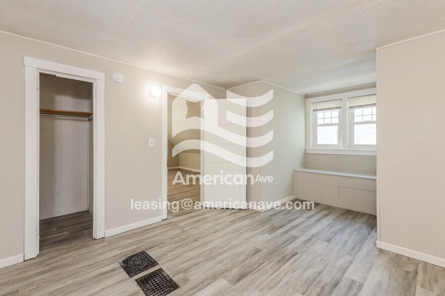 Building Photo - 1317 44th St