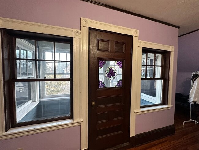 Building Photo - 58 Grace St