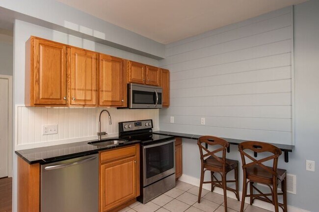 Building Photo - 1439 Route 9P C