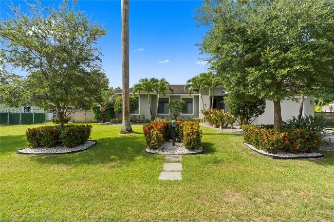 Building Photo - 9340 SW 177th St