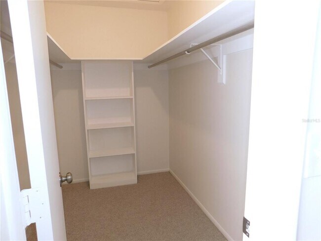 Building Photo - 204 Caryl Way