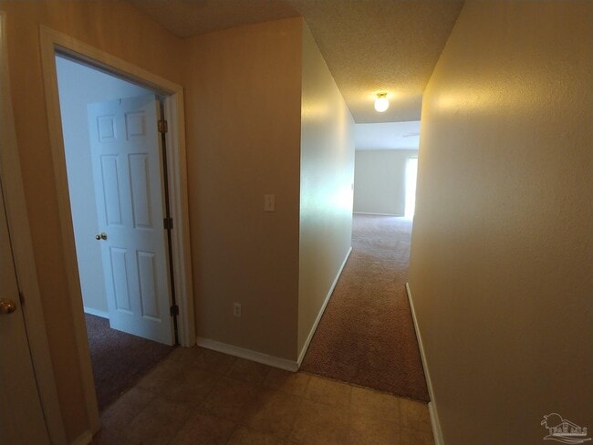 Building Photo - 2491 Redoubt Ave
