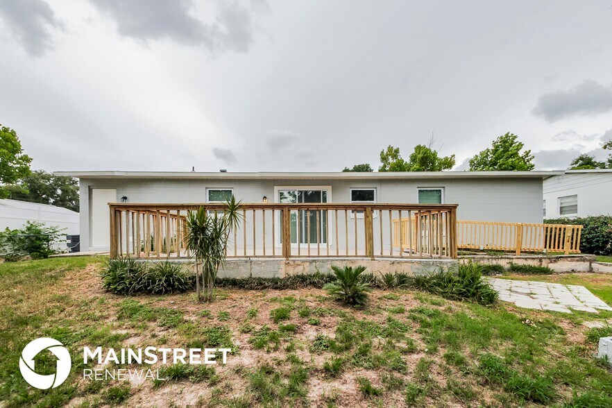 Building Photo - 1008 Armada Ct