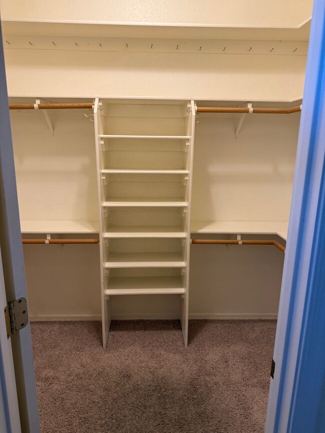 Building Photo - Updated 3 bedroom rental