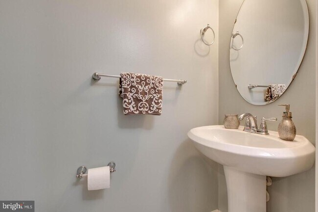 Building Photo - 7217 Maidstone Pl