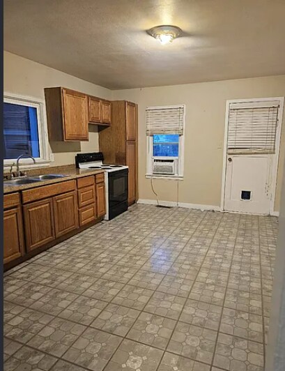 Building Photo - 519 Heyburn Ave