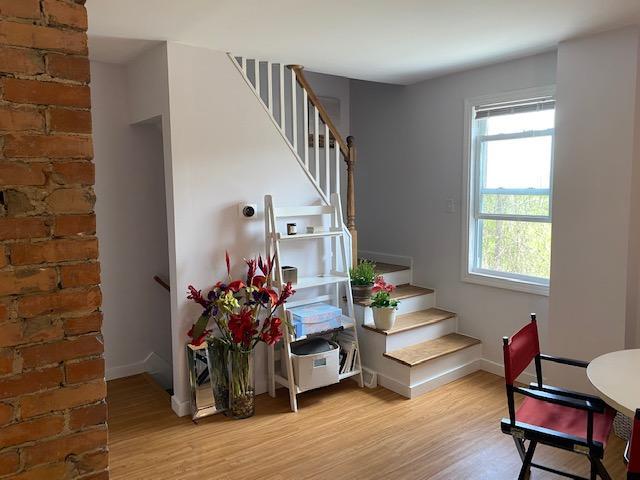 Building Photo - 513 56th St