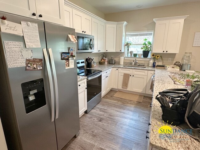 Building Photo - Beautiful 3 Bedroom Home in Milton!