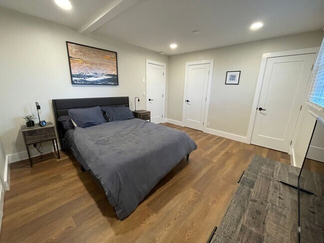 Building Photo - Lovely Ranch Home